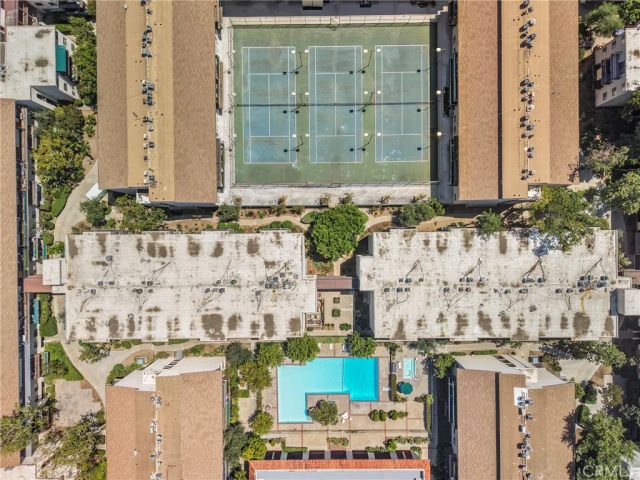 5460 White Oak B103, Encino, CA 91316