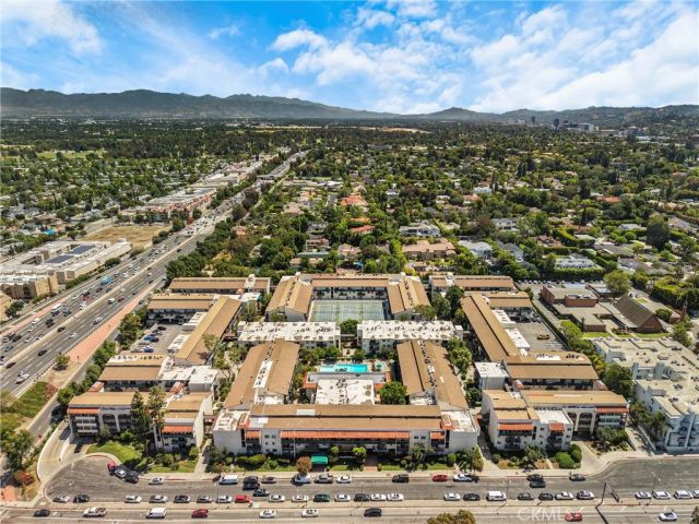 5460 White Oak B103, Encino, CA 91316