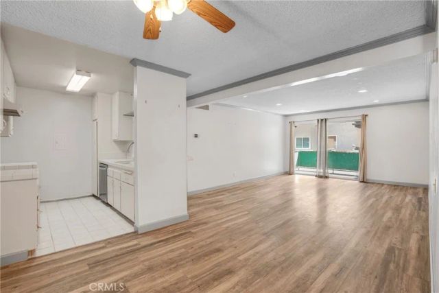 5460 White Oak B103, Encino, CA 91316
