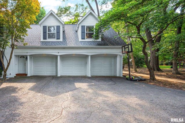 10539 N SLEEPY HOLLOW Road, Peoria, IL 61615
