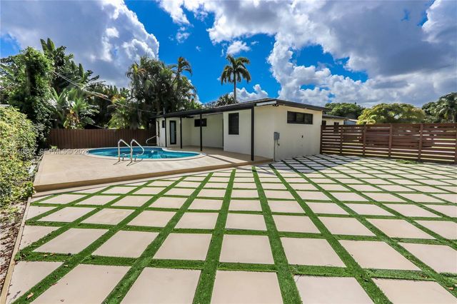 1620 Mckinley Street, Hollywood, FL 33020