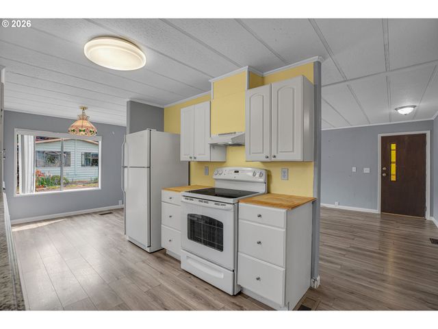 4407 Se ROETHE Rd 49, Milwaukie, OR 97267