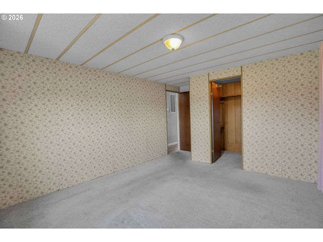 4407 Se ROETHE Rd 49, Milwaukie, OR 97267