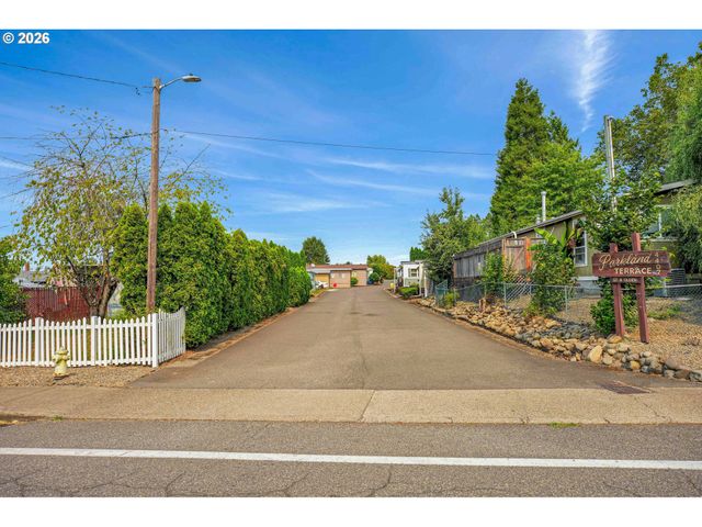 4407 Se ROETHE Rd 49, Milwaukie, OR 97267