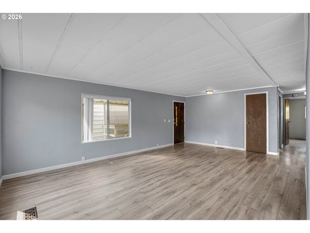 4407 Se ROETHE Rd 49, Milwaukie, OR 97267
