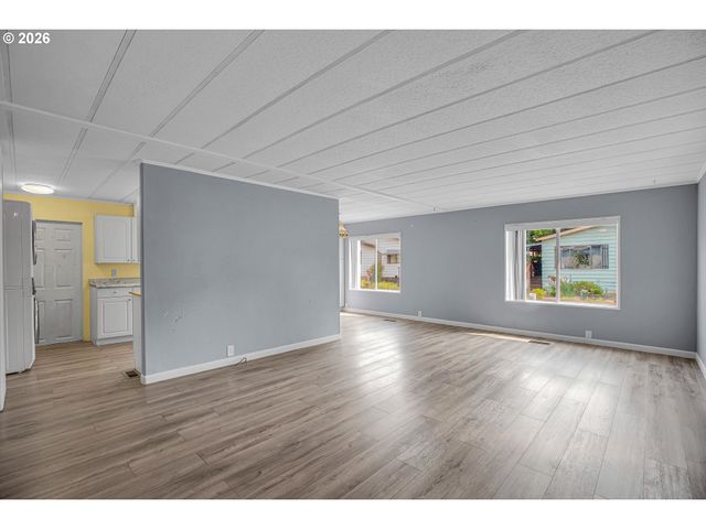 4407 Se ROETHE Rd 49, Milwaukie, OR 97267