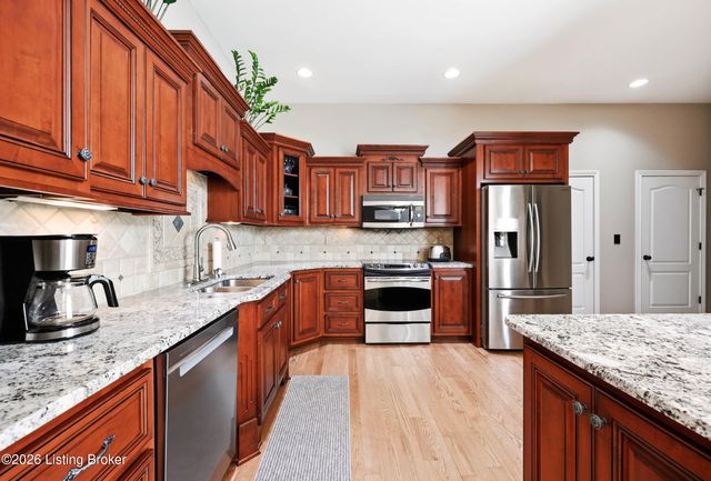 383 Woodland Pass, Mt Washington, KY 40047