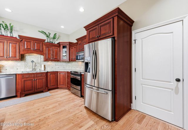 383 Woodland Pass, Mt Washington, KY 40047