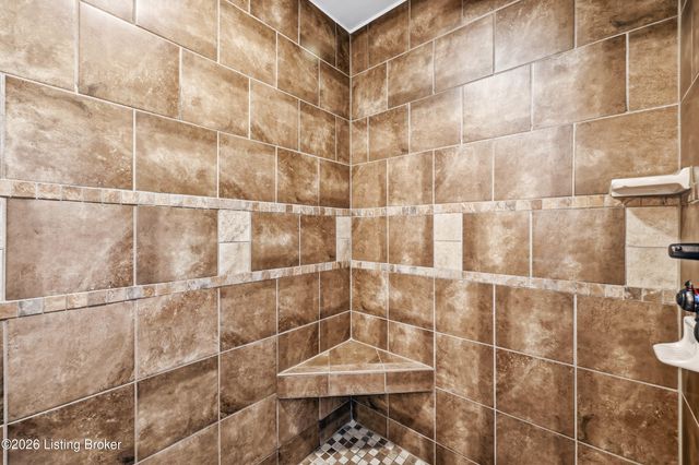 383 Woodland Pass, Mt Washington, KY 40047