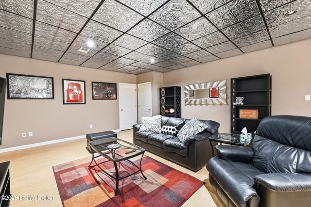 383 Woodland Pass, Mt Washington, KY 40047