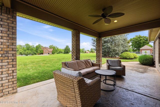 383 Woodland Pass, Mt Washington, KY 40047