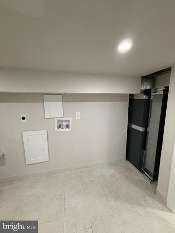 2938 WESTMONT ST, Philadelphia, PA 19121