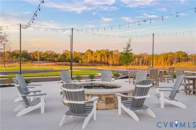 2610 Calgary Dr, Chester, VA 23831