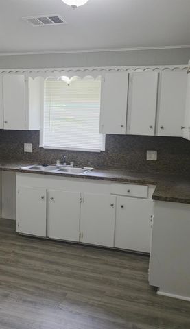 407 E Homan Street, Baytown, TX 77520