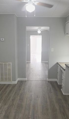407 E Homan Street, Baytown, TX 77520
