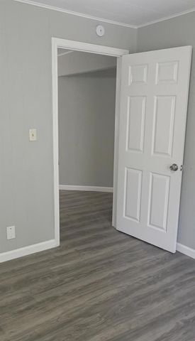 407 E Homan Street, Baytown, TX 77520