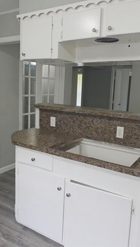 407 E Homan Street, Baytown, TX 77520
