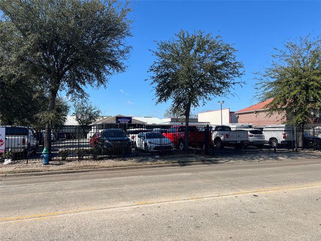 3410 Dunvale Road, Houston, TX 77063