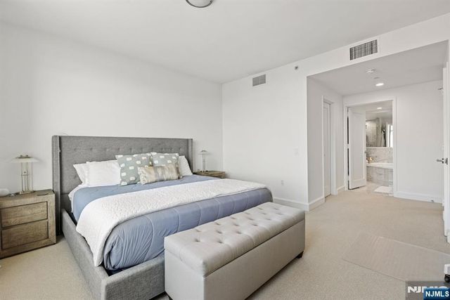 8100 River Road 716, North Bergen, NJ 07047