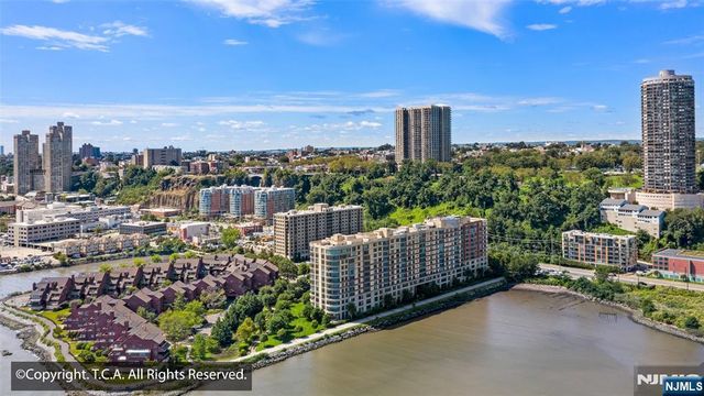 8100 River Road 716, North Bergen, NJ 07047