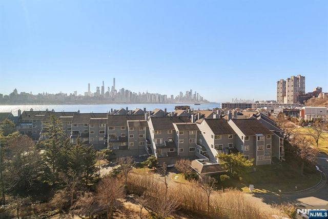 8100 River Road 716, North Bergen, NJ 07047