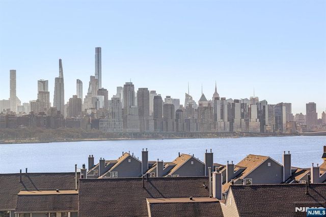 8100 River Road 716, North Bergen, NJ 07047