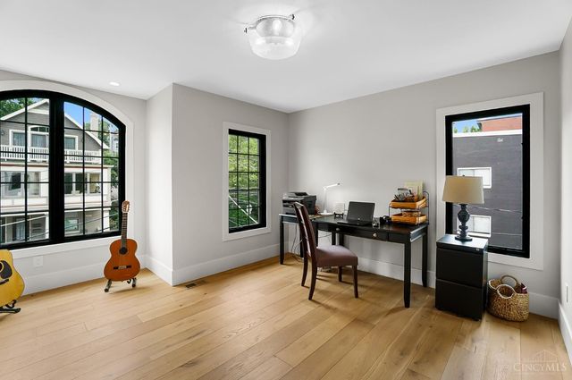 1000 Paradrome Street, Cincinnati, OH 45202