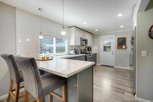 513 Smilax, Vista, CA 92081