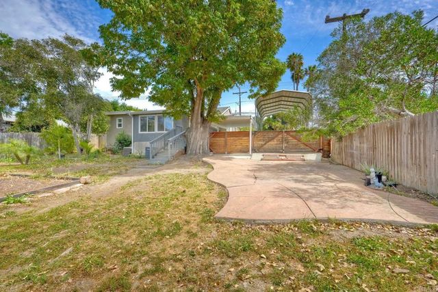 513 Smilax, Vista, CA 92081