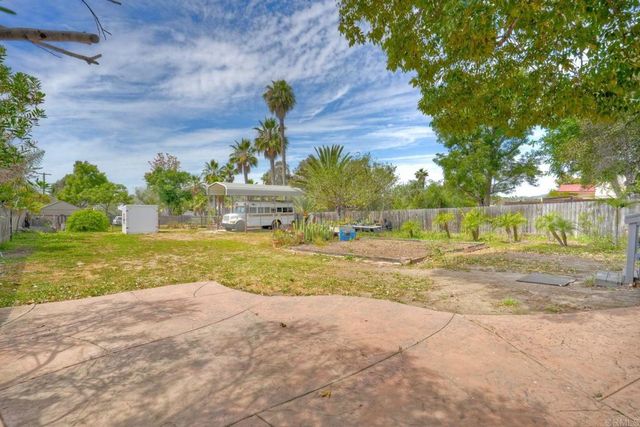 513 Smilax, Vista, CA 92081