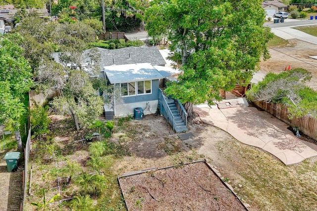 513 Smilax, Vista, CA 92081