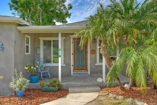 513 Smilax, Vista, CA 92081