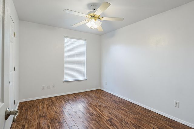 5668 Charter Circle, Gulf Breeze, FL 32563