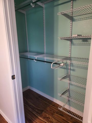 5668 Charter Circle, Gulf Breeze, FL 32563