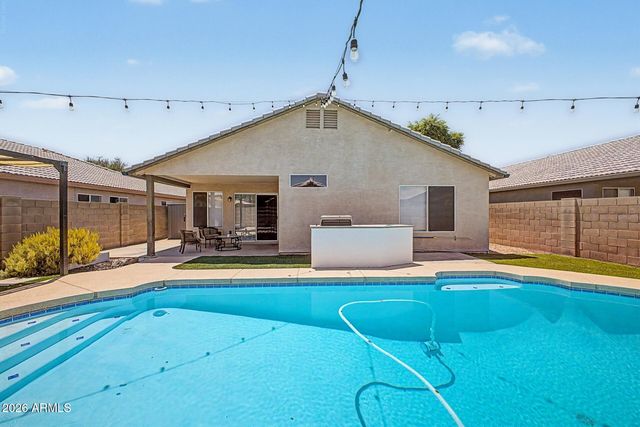13558 W SAGUARO Lane, Surprise, AZ 85374