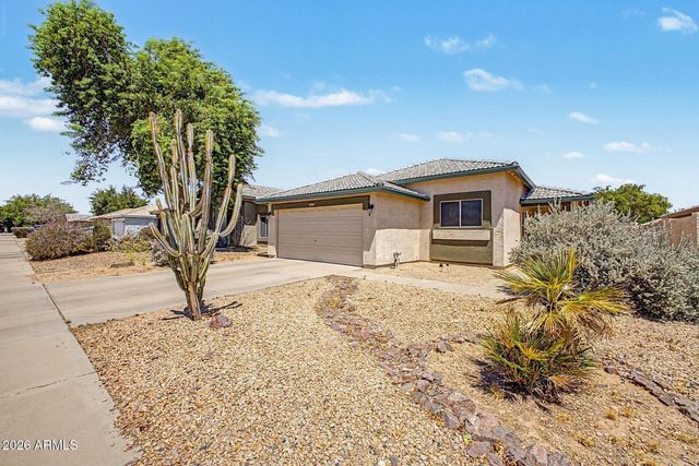 13558 W SAGUARO Lane, Surprise, AZ 85374