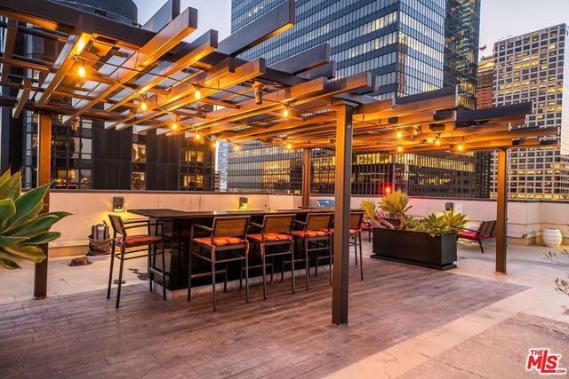 655 S Hope Street 701, Los Angeles, CA 90017