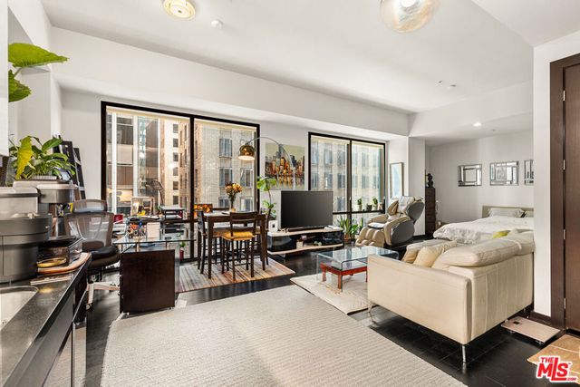 655 S Hope Street 701, Los Angeles, CA 90017