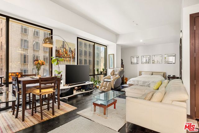 655 S Hope Street 701, Los Angeles, CA 90017