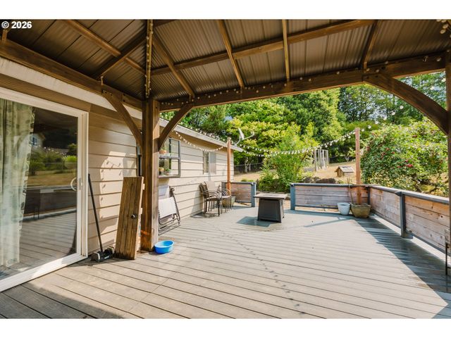 38908 Ne AMBOY Rd, Yacolt, WA 98675