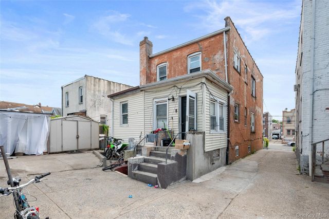 31-29 100th Street, Corona, NY 11368