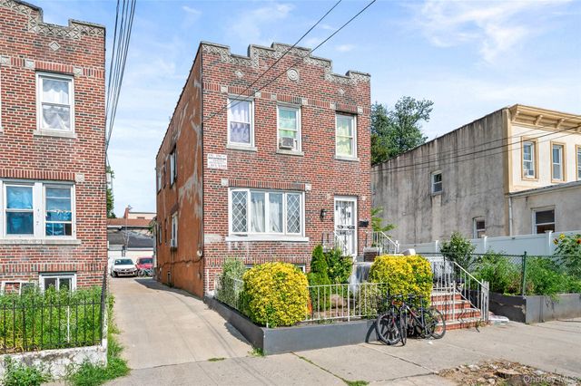31-29 100th Street, Corona, NY 11368