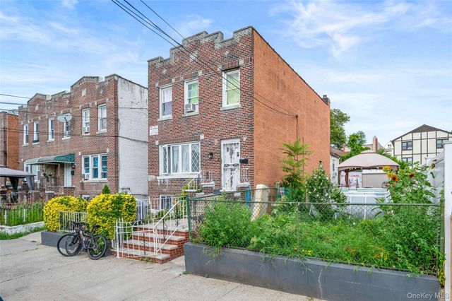 31-29 100th Street, Corona, NY 11368