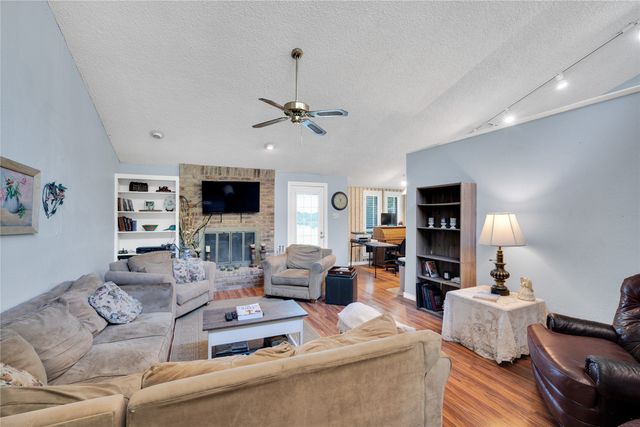 711 Craig Street, Hillsboro, TX 76645
