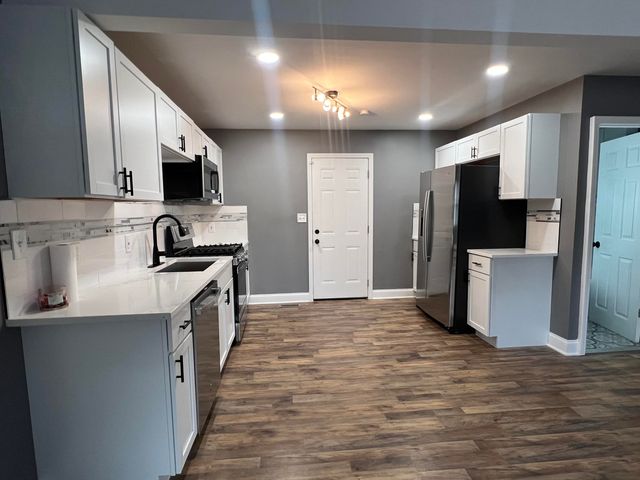 5613 W 15th Avenue, Gary, IN 46406