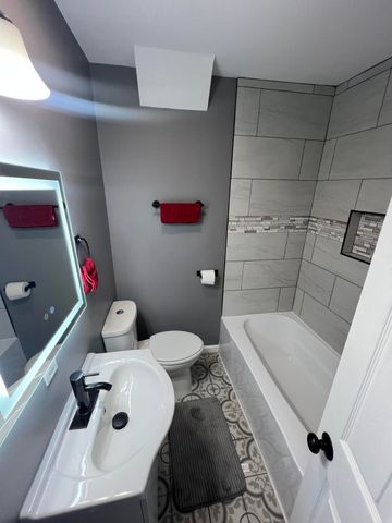 5613 W 15th Avenue, Gary, IN 46406