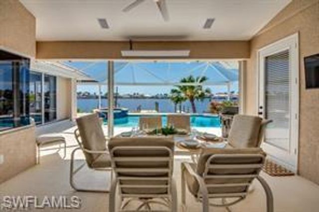 702 SW 52nd ST, Cape Coral, FL 33914