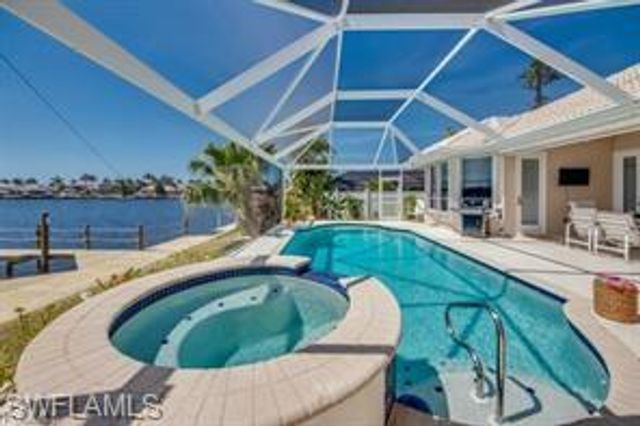 702 SW 52nd ST, Cape Coral, FL 33914