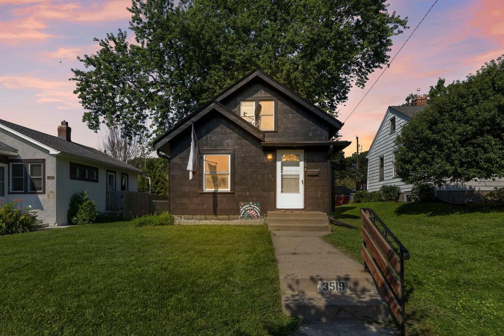 3519 Upton Avenue N, Minneapolis, MN 55412