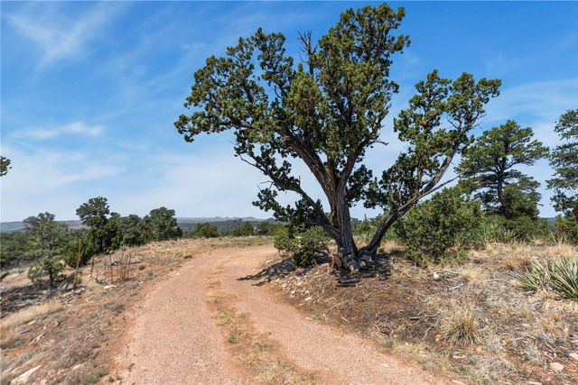 201-B Soaring Hawk Trail, Santa Fe, NM 87508